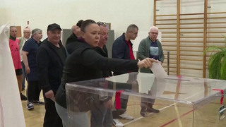Рафал Тшасковский и Кароль Навроцкий во втором туре борются за место польского президента